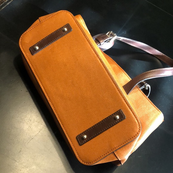 Tan pebble stone Dooney and Bourne - Picture 2 of 7